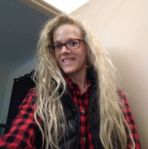 Meet Your Posher - Picture 1 of 6